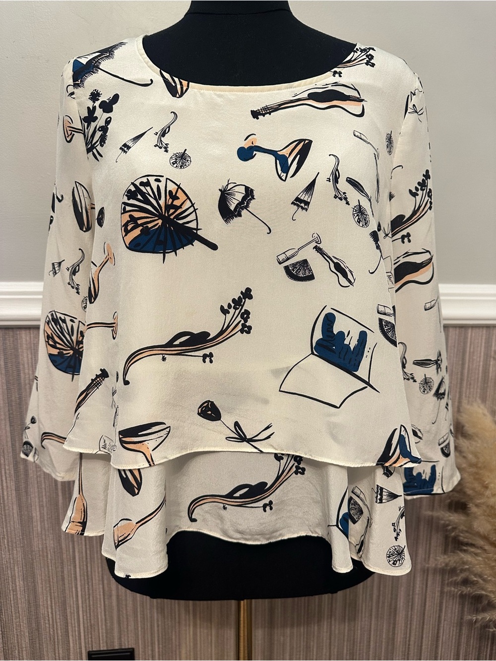 Maeve Anthropologie Silk Blouse Size 4 Novelty Print Layered Top